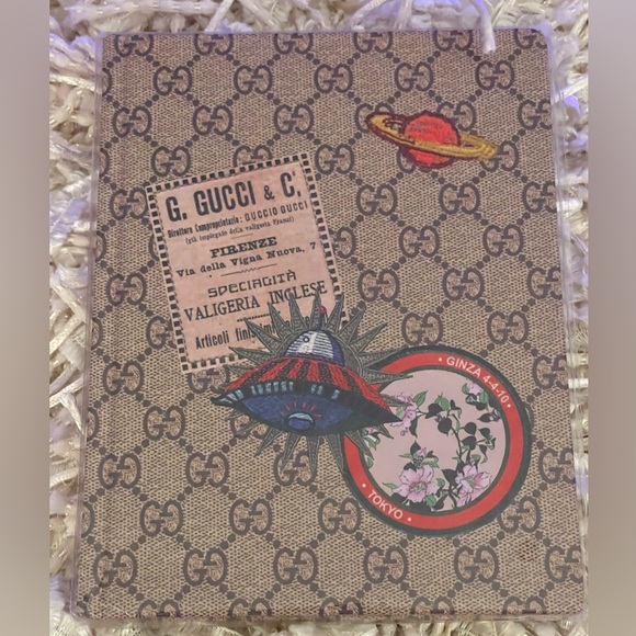 NEW GUCCI Limited Edition 2017 Notebook  My GUCCI
Book (Oggi) - Picture 1 of 11